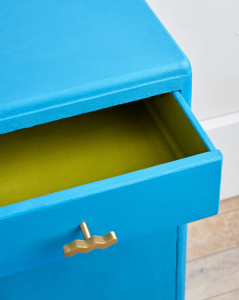 Annie Sloan Giverny - Side table images