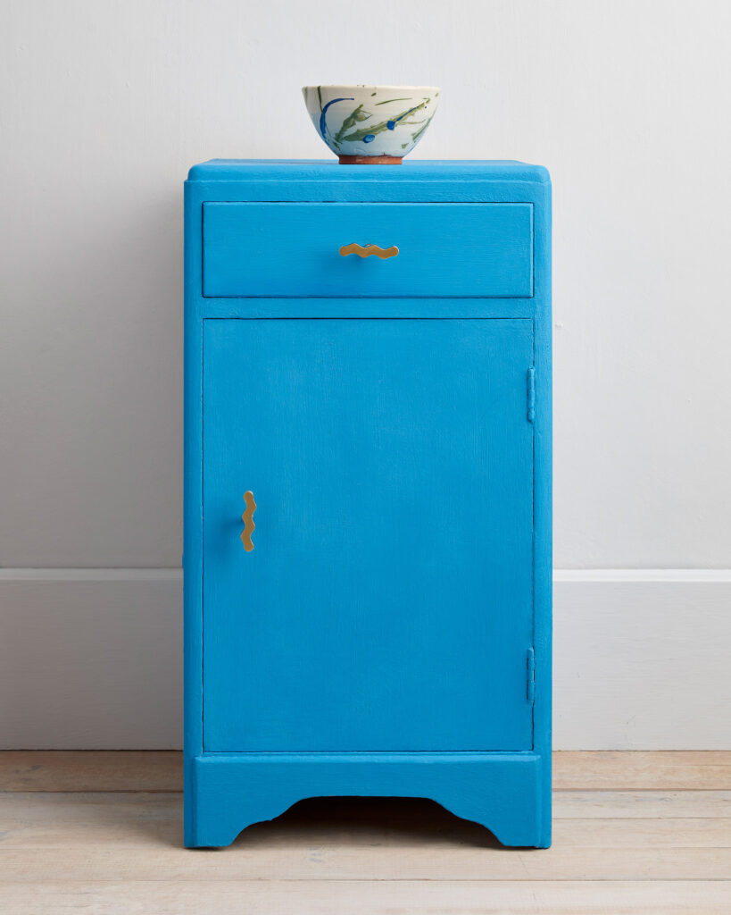 Annie Sloan Giverny - Side table images
