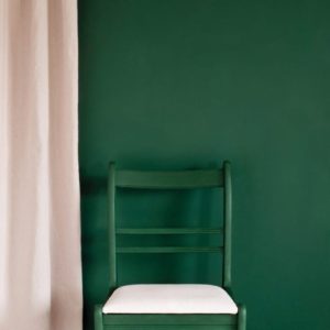 Amsterdam Green Wall Paint by Annie Sloan, chair painted in Chalk Paint® in Amsterdam Green and Linen Union Antoinette + Old White curtain and seat cushion