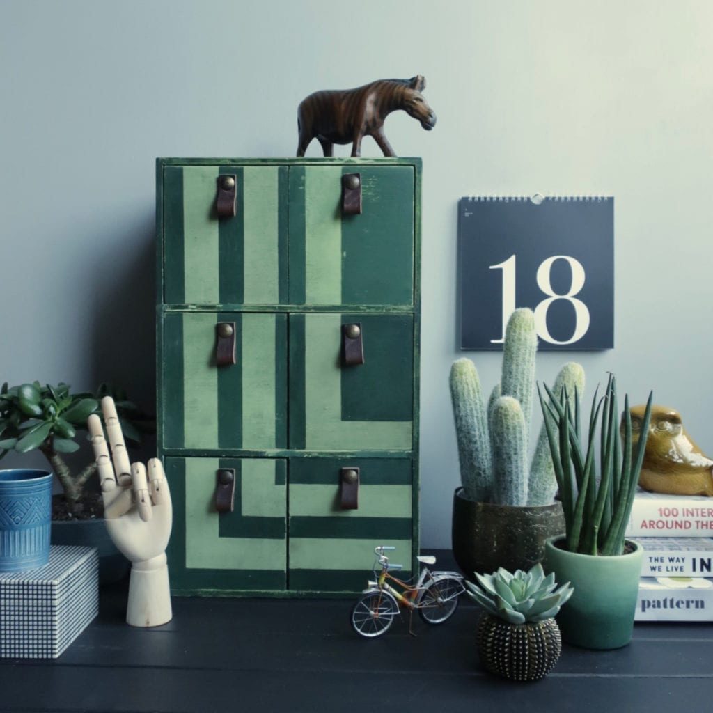 Malcom DesignSixtyNine's IKEA desktop drawers painted with Chalk Paint® in Amsterdam Green and Lem Lem