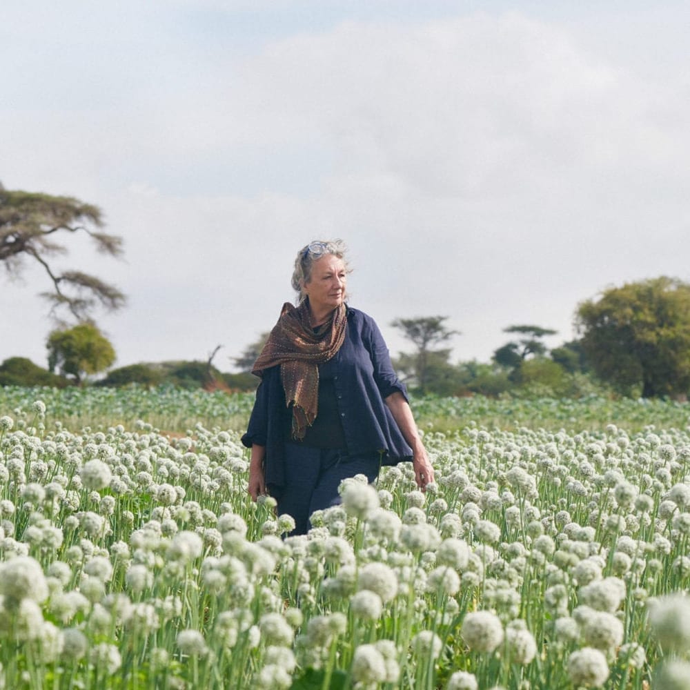 Annie Sloan in the alium fields in Ethiopia in collaboration with Oxfam creating Chalk Paint in Lem Lem Credit to Tina Hillier