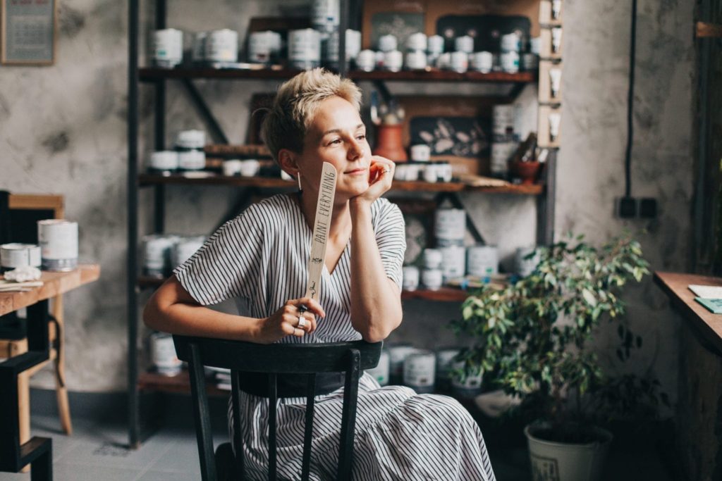 Wir unterstützen unabhängige Unternehmen. Foto von Da Budet Cvet, Annie Sloan Chalk Paint™ Fachhändler in Russland