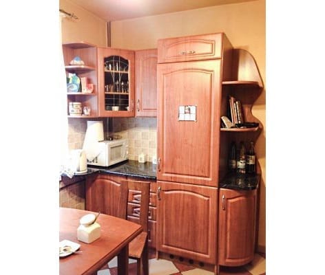 Agnieszka Krawczyk Kitchen painted with Chalk Paint® in Old White Annie Sloan - before and after