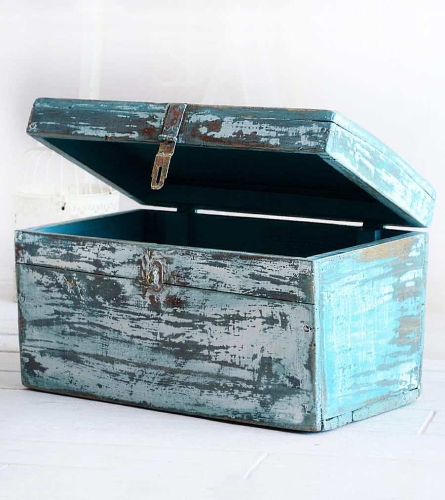 Blue Sea Trunk by Annie Sloan Painter in Residence Agnieszka Krawczyk painted with Chalk Paint® in Provence and other blue hues