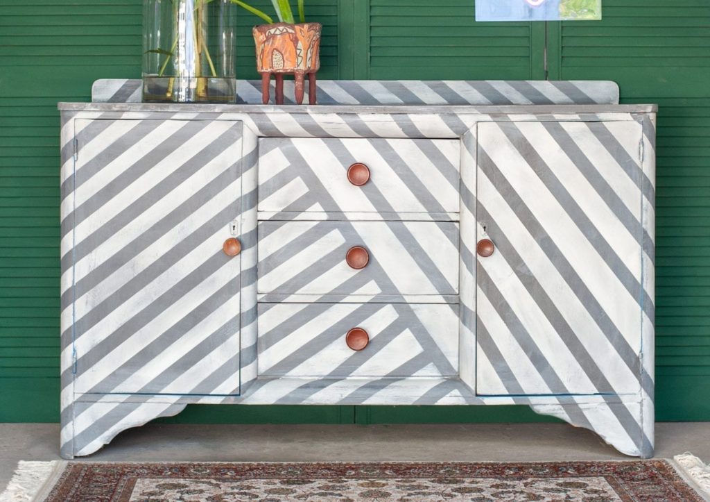 Striped linen look cupboard by Polly Coulson, Annie Sloan's Painter in Residence painted with Chalk Paint®