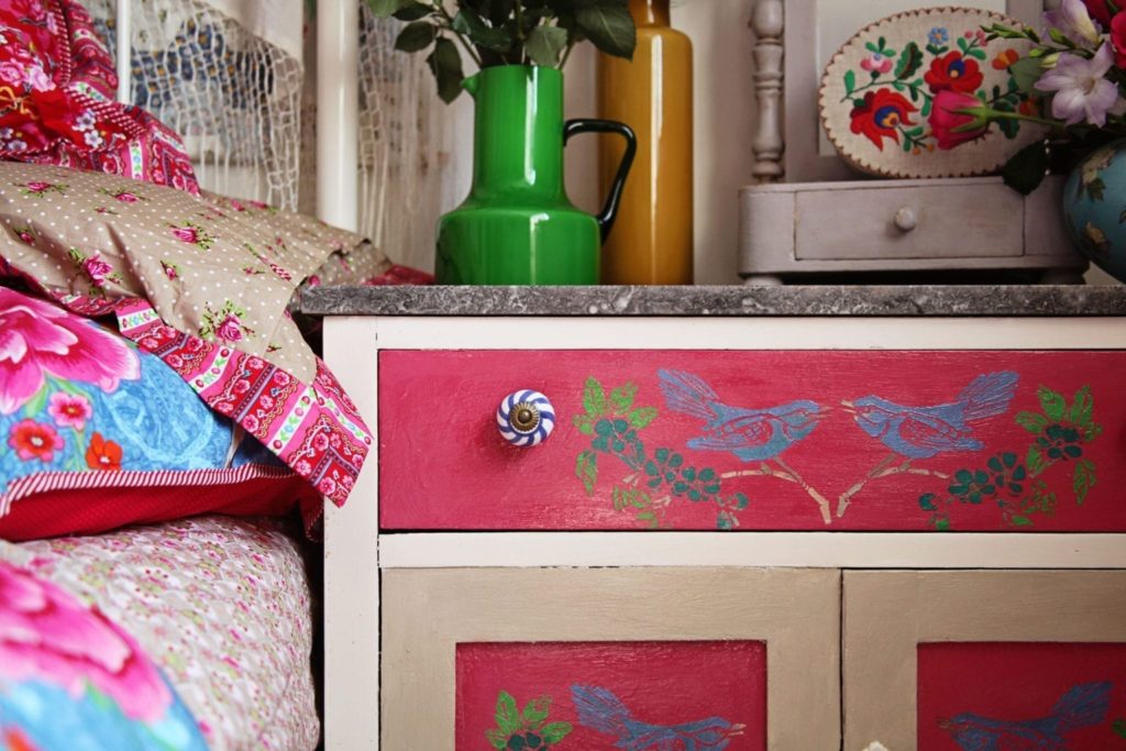 Floral Bedroom by Annie Sloan Painter in Residence Janice Issitt painted with Chalk Paint® brights and hot pink mix