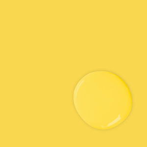 Feucht- und Trockenbeispiel von Annie Sloans English Yellow Farbe
