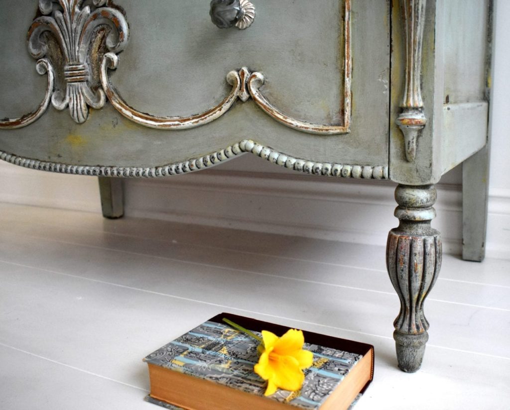 Distressed RusticChest of Drawers by Annie Sloan Painter in Residence Ildiko Horvath painted with Chalk Paint® in Duck Egg Blue