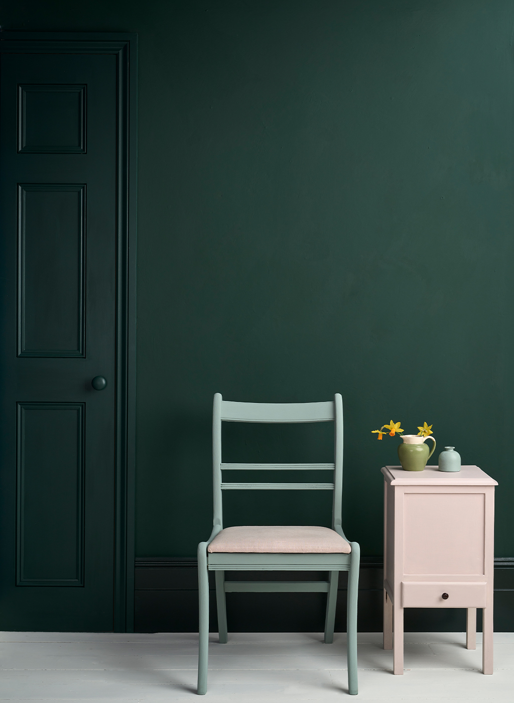 Lifestyle Image of Annie Sloan Satin Paint in Knightsbridge Green used on door and skirting