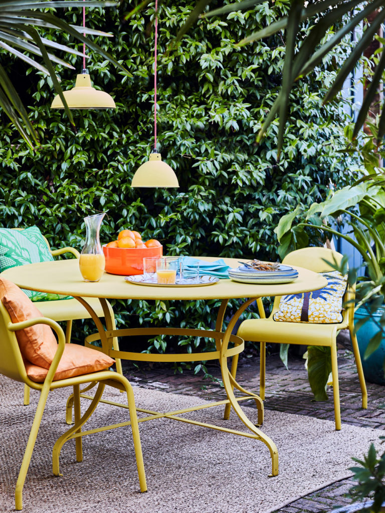 Annie Sloan Chalk Paint in English Yellow used on Outdoor Dining Table and Chairs and finished using Annie Sloan Matt Lacquer