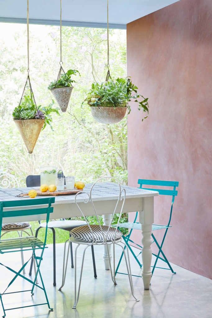 Annie Sloan Chalk Paint Outdoor Painted Furniture Scene featuring Table and Chairs and Chalk Paint Wall in Scandinavian Pink