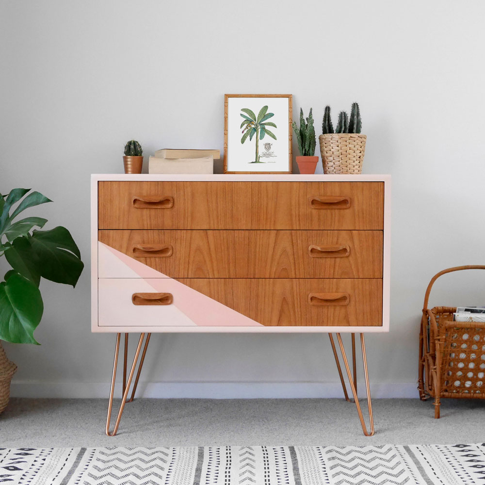 Upcycled chest of drawers using pink chalk paint by annie sloan