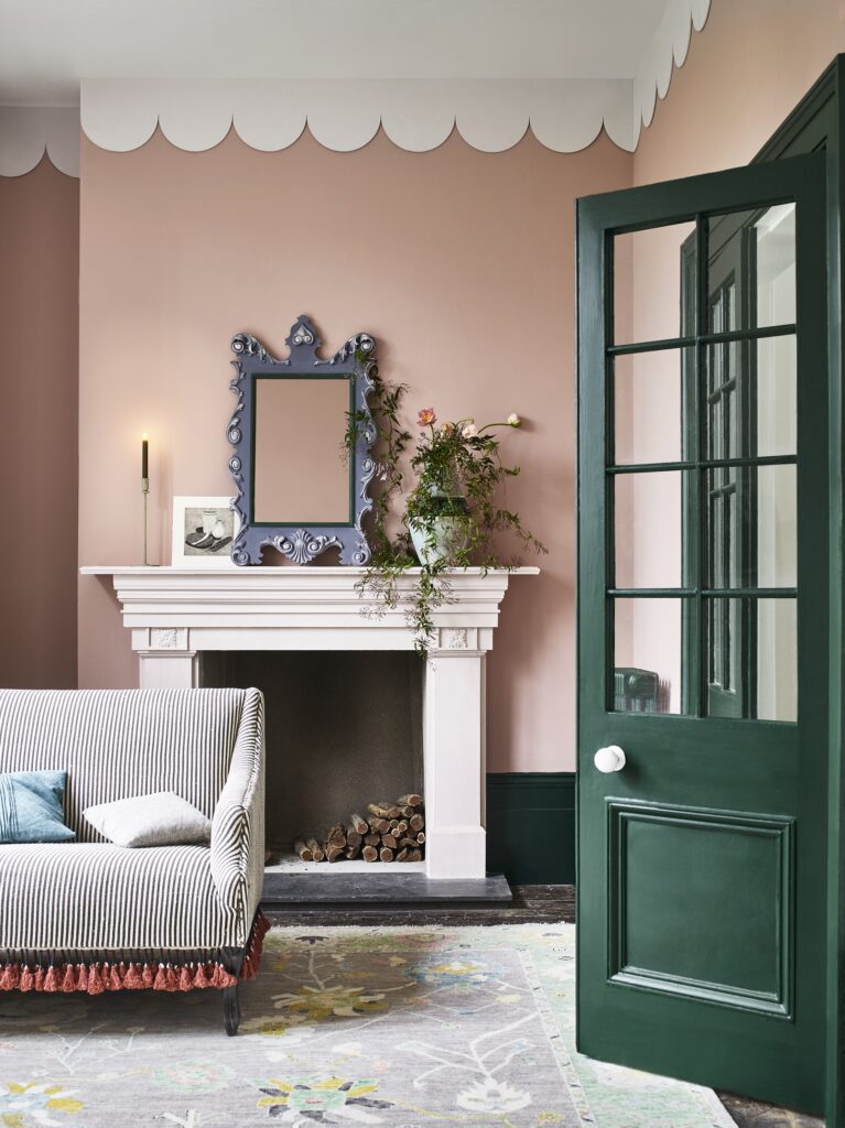 Annie Sloan - Living room - Satin Paint in Knightsbridge Green and Pointe Silk Piranesi Pink and Adelphi Wall Paint Chalk Paint in Old Violet - Lifestyle - Portrait