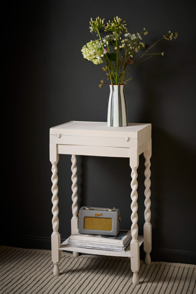 Rococo-White-Chalk-Paint-Annie-Sloan-Hall-Table