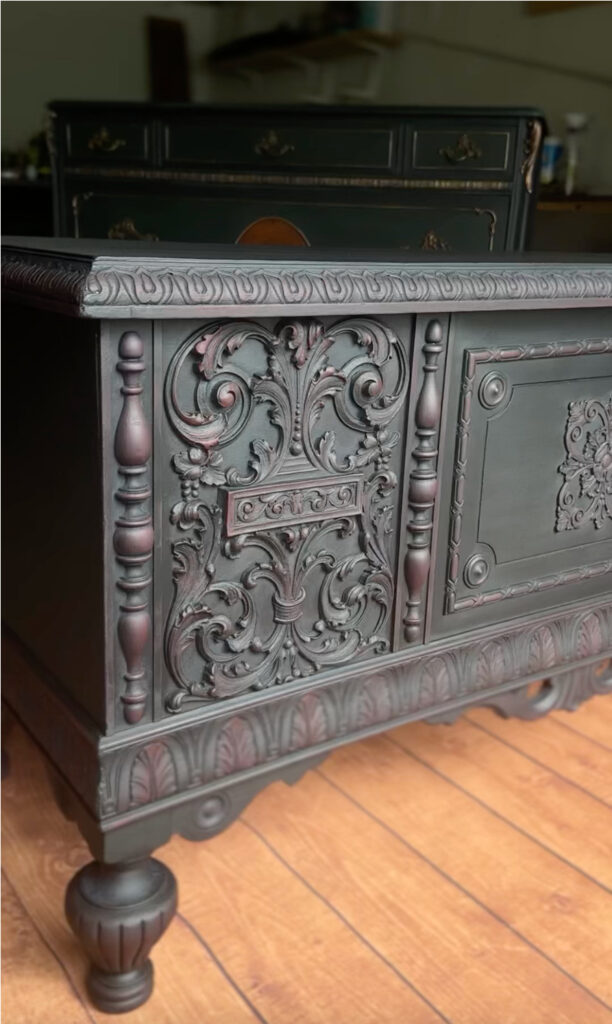 Annie Sloan - Nina Sainato - @hantemyhome - Enchanting Chest - Lenore