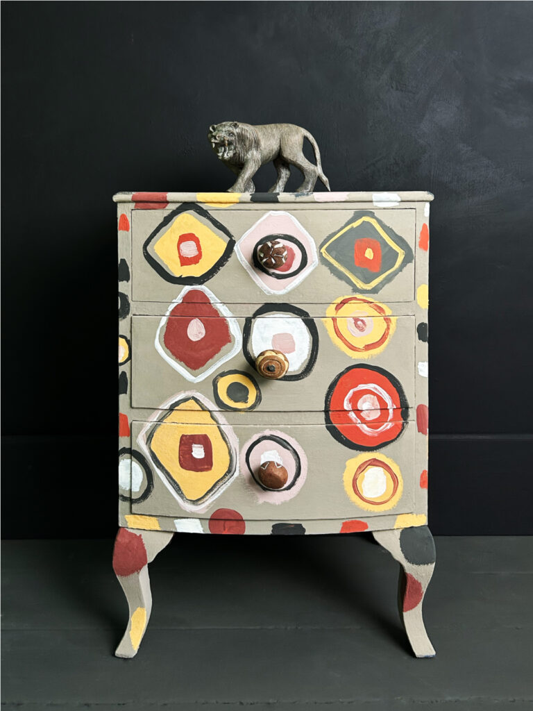 Annie Sloan - Black History Month - Annie’s homage to the painted houses of Mali