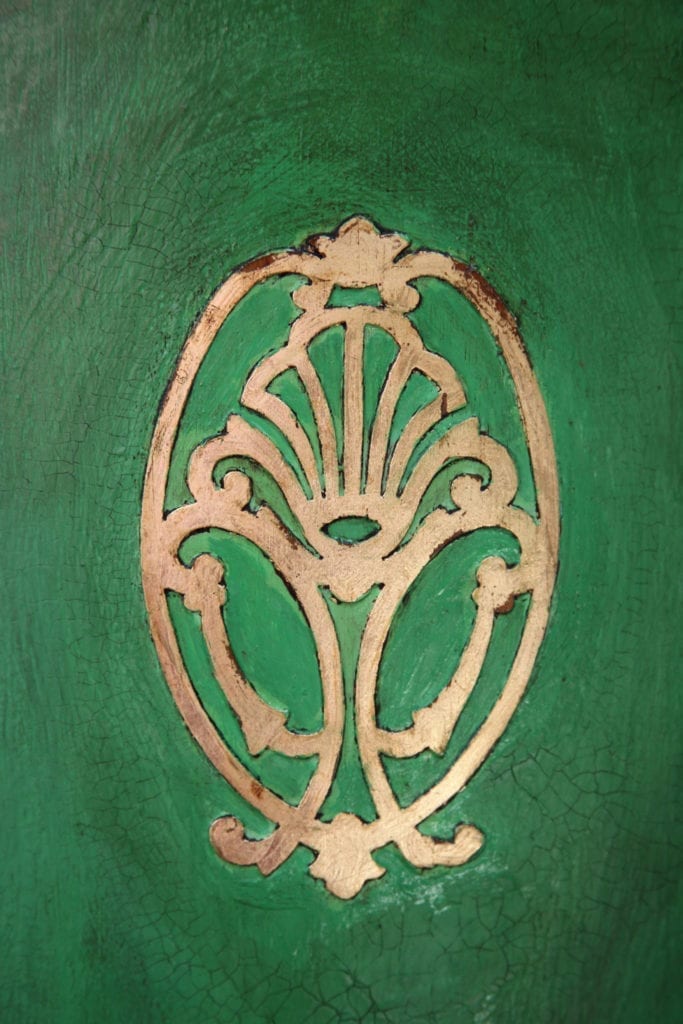 Cabinet detail with Chalk Paint® in Antibes Green, Craqueleur, Brass Leaf and Dark Wax. Yoga Summerhouse by Annie Sloan Painter in Residence Janice Issitt