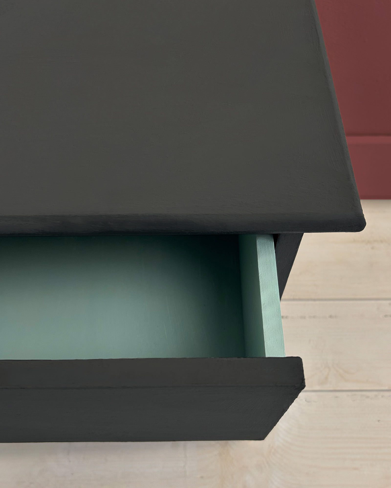 Annie Sloan Graphite- Side Table