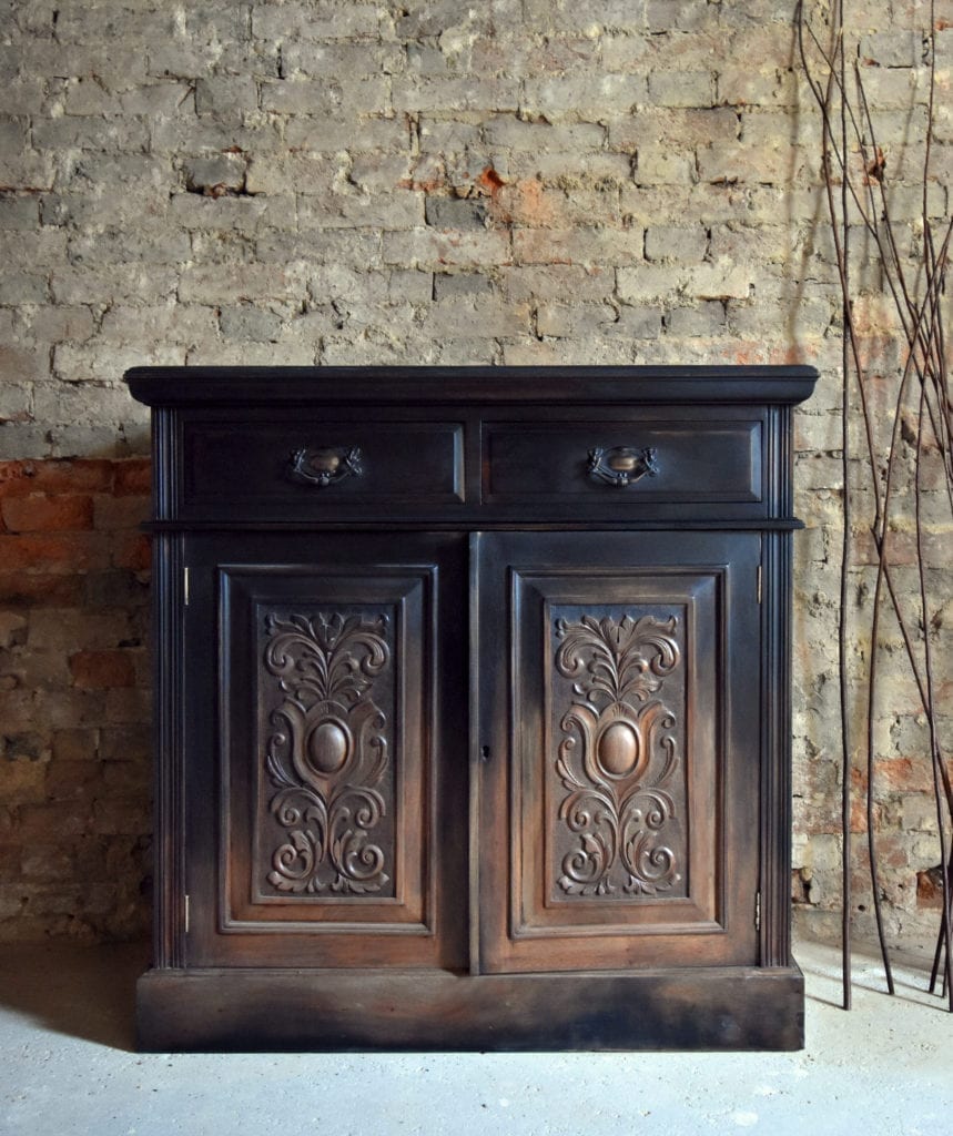 Athenian Black Wood Ombre Cabinet by Annie Sloan Painter in Residence Chloe Kempster painted with Chalk Paint®