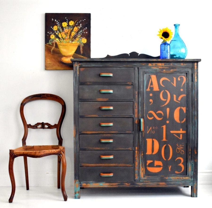 Warehouse Dresser by Annie Sloan Painter in Residence Ildiko Horvath painted with Chalk Paint® in Honfleur.