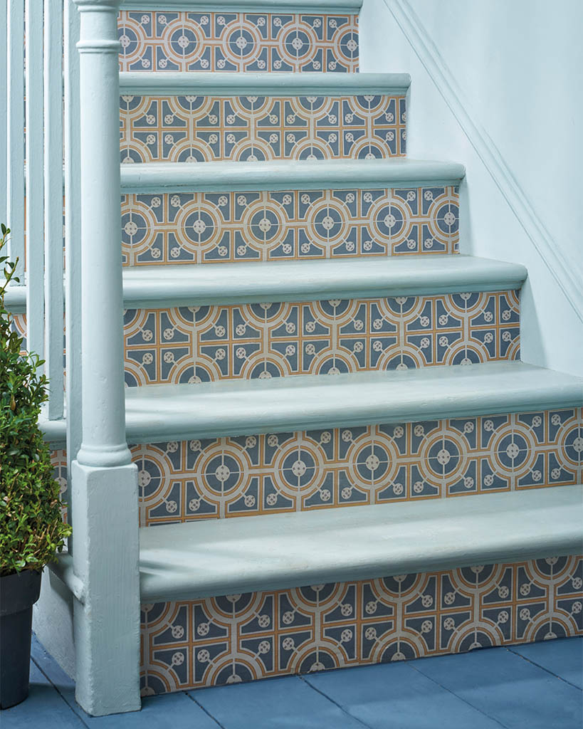 Transfert Roundabouts d’Annie Sloan appliqué sur un escalier