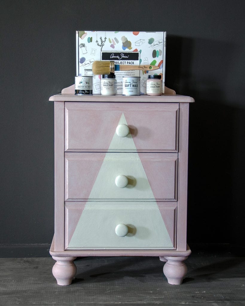 Side table painted with Chalk Paint® in Antoinette and Old White from the Mini Project Pack by Annie Sloan
