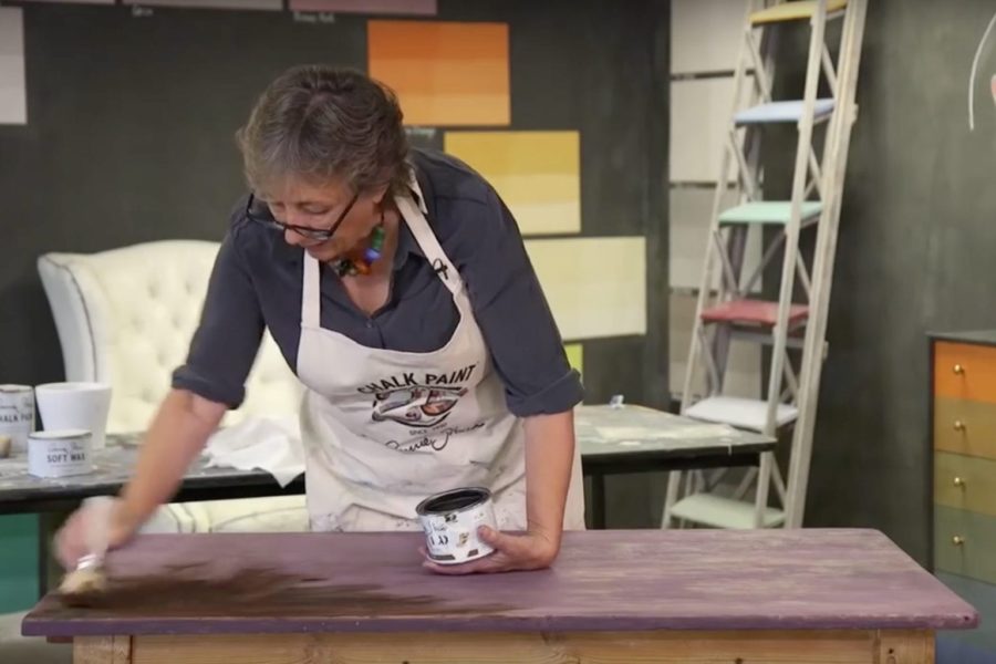 Annie Sloan using Dark Chalk Paint® Wax to create a mahogany look