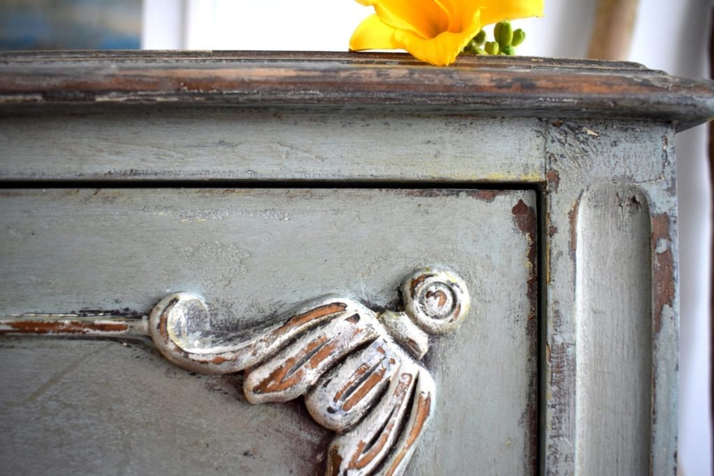 Distressed RusticChest of Drawers by Annie Sloan Painter in Residence Ildiko Horvath painted with Chalk Paint® in Duck Egg Blue