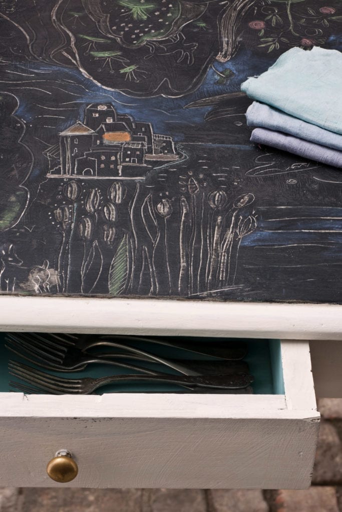 Sgraffito Table painted with Chalk Paint® by Annie Sloan in Graphite and Old White