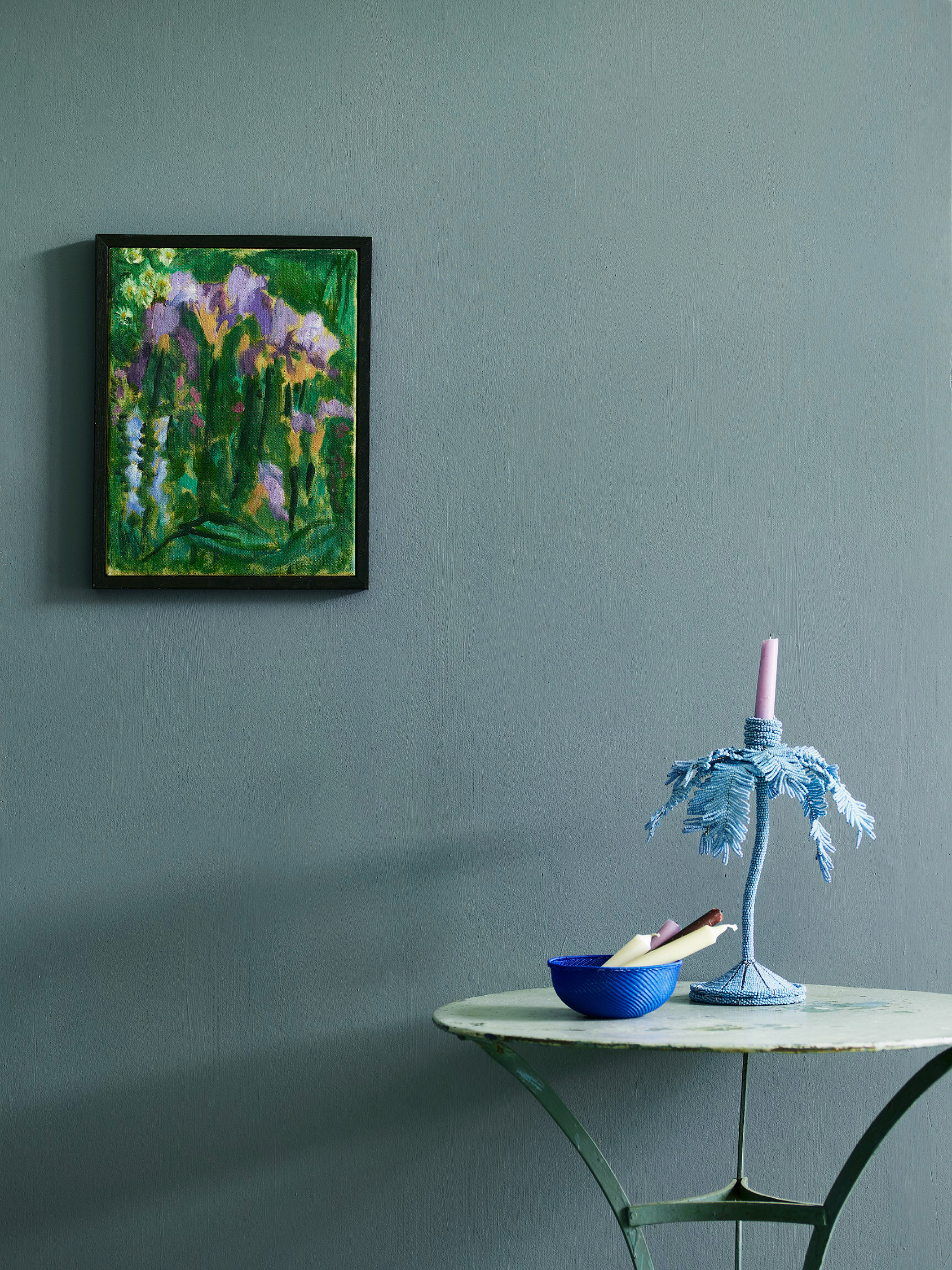 Annie Sloan Wall Paint in Cambrian Blue Lifestyle Image featuring Staged Table and Painting