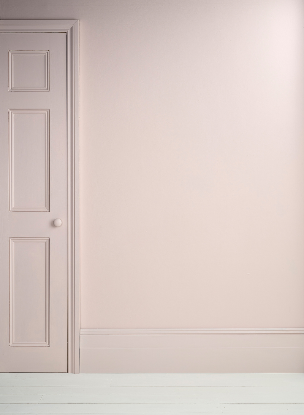 Lifestyle Image of Annie Sloan Satin Paint in Pointe Silk used on door and skirting