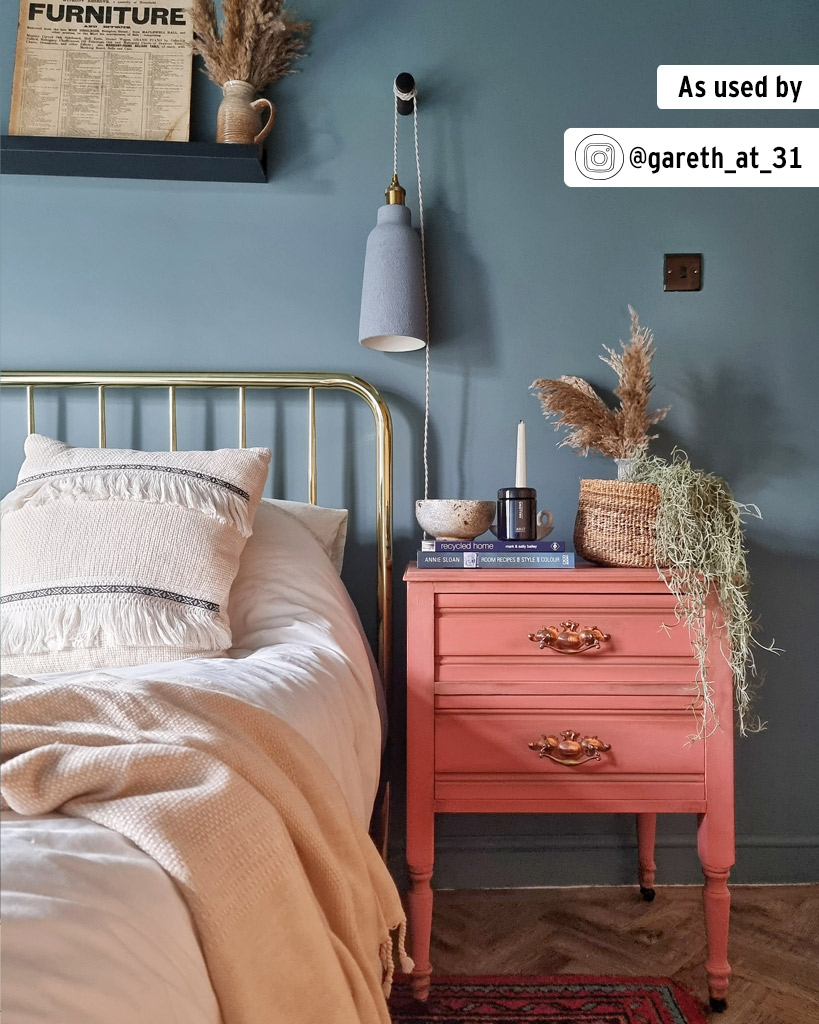 Annie Sloan Chalk Paint in Scandinavian Pink Bedside Table Bedroom