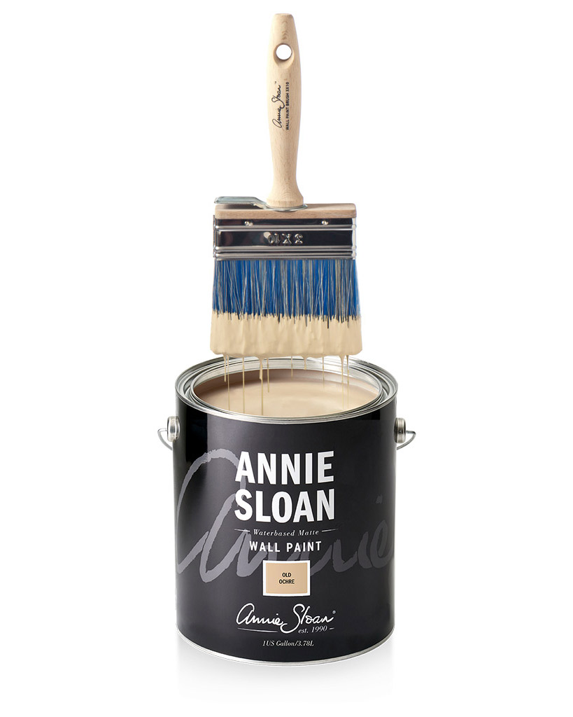 Small Annie Sloan Bristle Chalk Paint® Brush