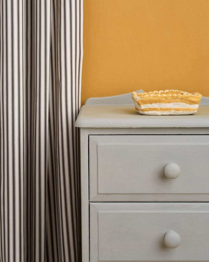 Annie Sloan Paris Grey - Side table images