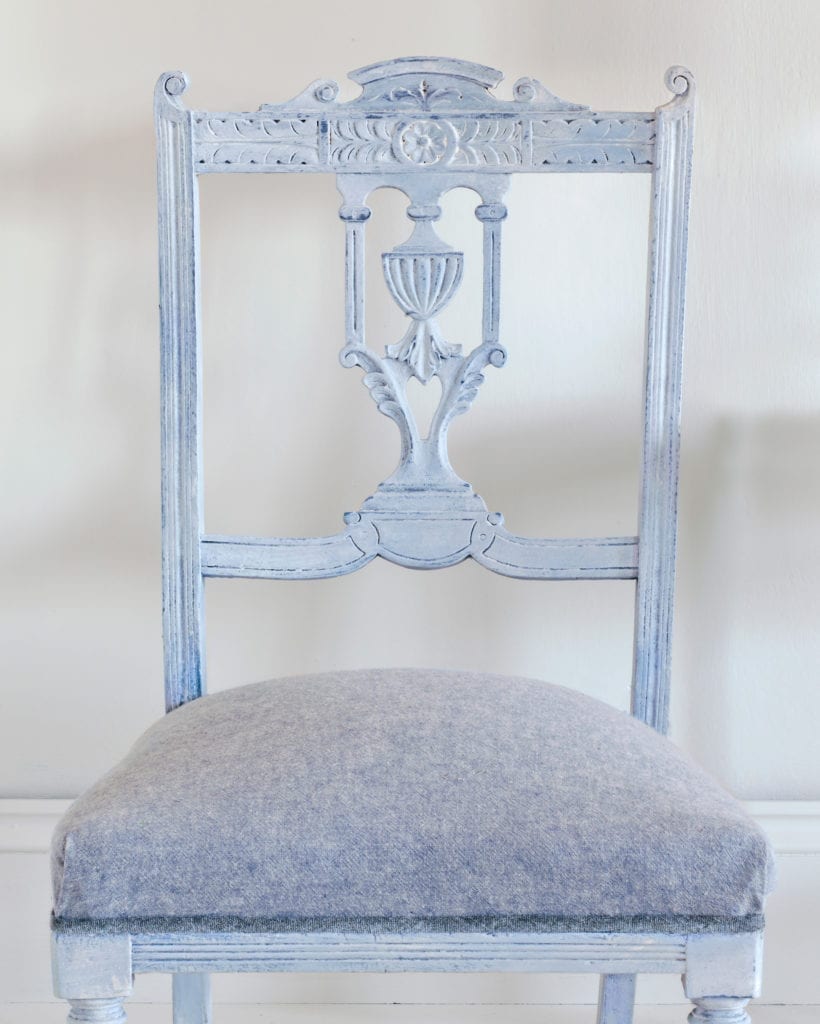 Linen Union fabric by Annie Sloan in Old Violet + Old White Neoclassical chair in Louis Blue and White Wax