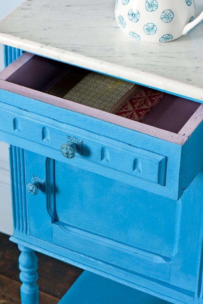 Chalk Paint® in Giverny Side Table by Annie Sloan. Wall in Louis Blue. Drawer in Emile.