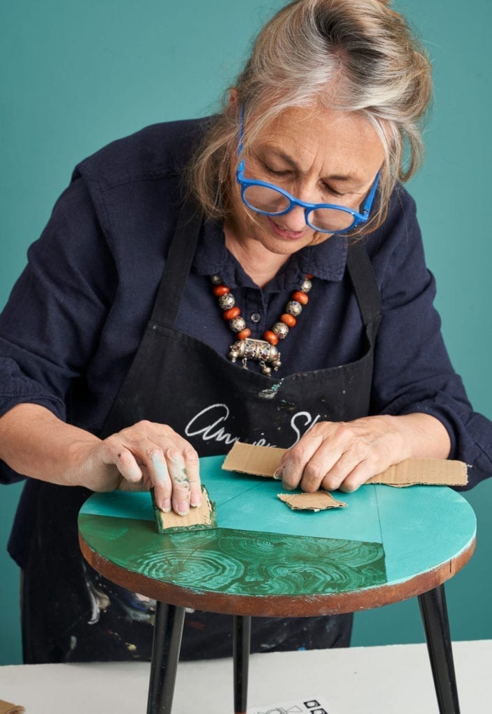 Annie Sloan painting a Malachite Effect Table Top with Chalk Paint® in Florence and Amsterdam Green from The Colourist Issue 3