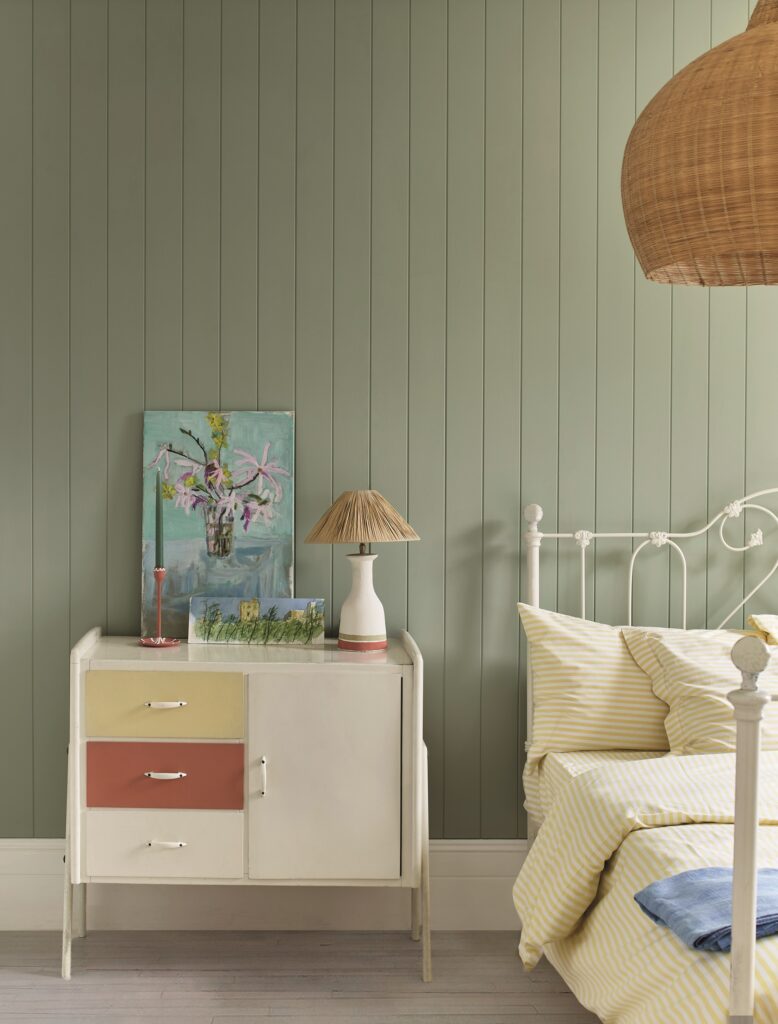 green wall paint for cozy room