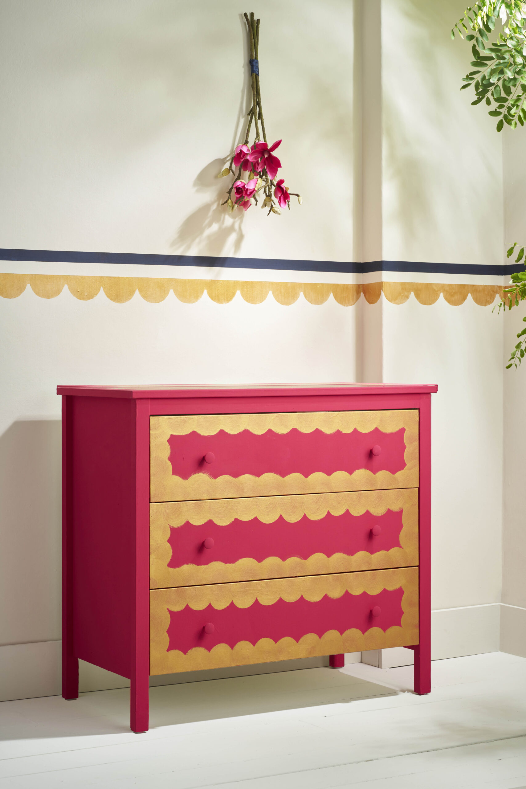 Annie Sloan - Scallop-Capri-Pink-Rose-Gold-Chest-of-Drawers