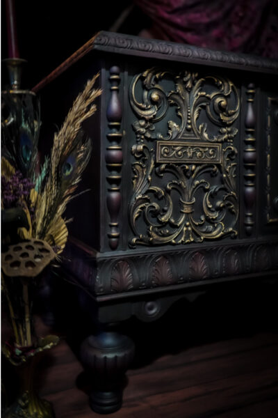 Annie Sloan - Nina Sainato - @hantemyhome - Enchanting Chest - Lenore