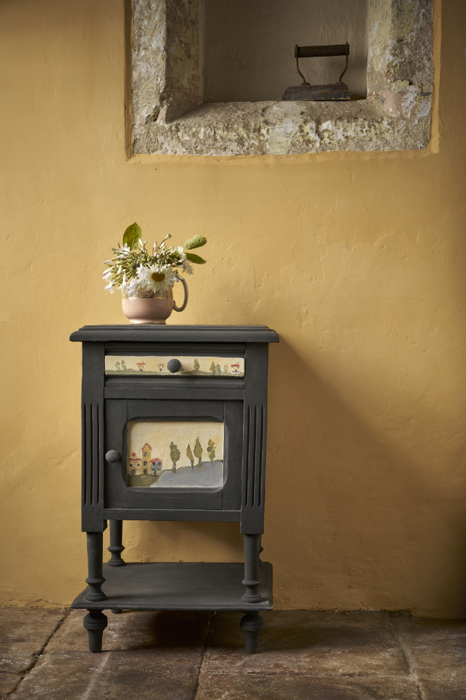 Annie Sloan side table - Painted using potato stamp