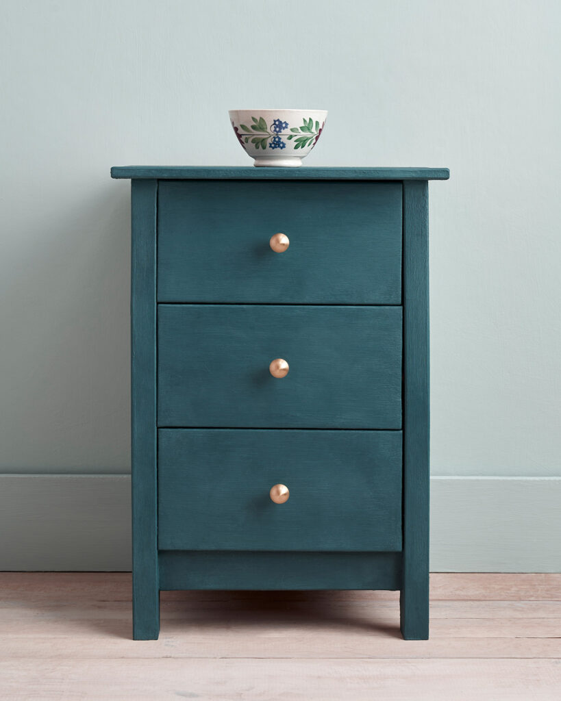 Annie Sloan Aubusson Blue - Side table images