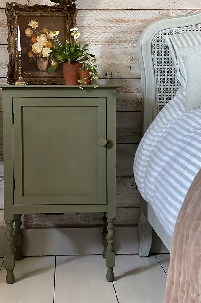 Khaki Green CHALK PAINT™, Olive