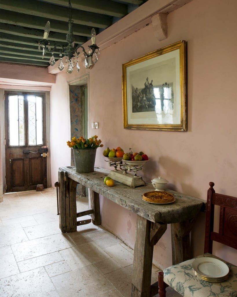 A wall in Antoinette Chalk Paint® in Annie Sloan's farmhouse in France