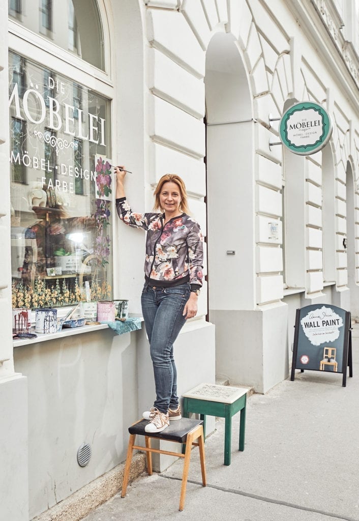 Timea from Die Mobile Annie Sloan Stockist in Austria