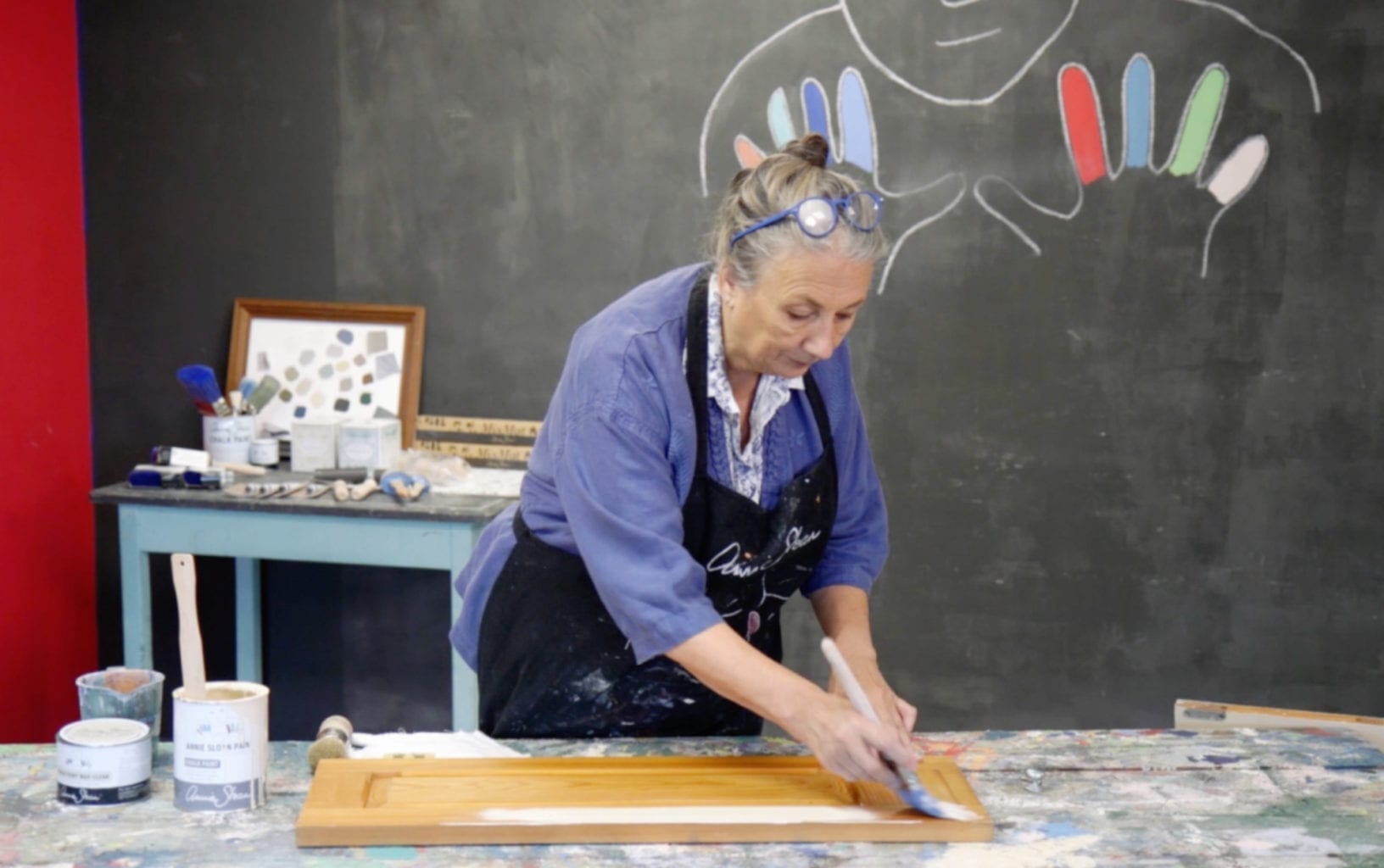 Painting the Kitchen in Chalkboard Paint