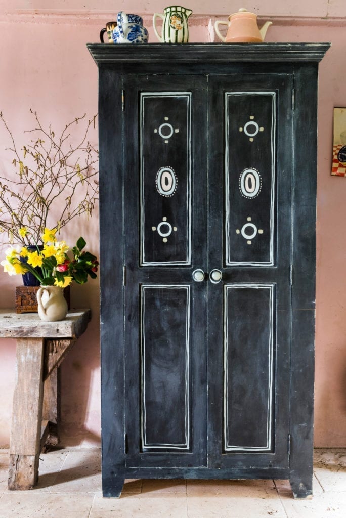 CRAFTSNEED Immix Smoky Black Chalk Paint for decoupage and Furniture