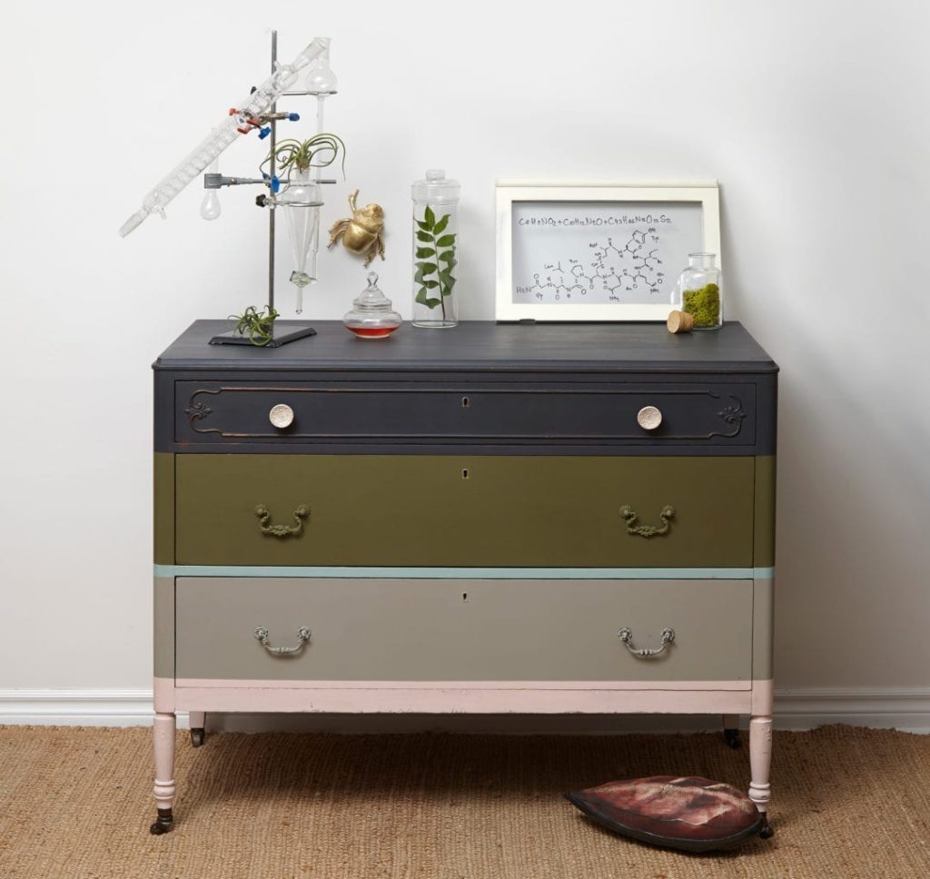 Striped Chest of Drawers by Annie Sloan Painter in Residence Jelena Pticek painted with Chalk Paint® in Graphite, Olive and French Linen.