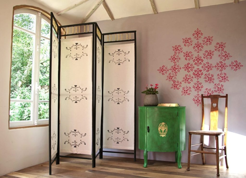 Yoga Summerhouse by Annie Sloan Painter in Residence Janice Issitt with pieces painted with Chalk Paint® in Antibes Green and gilded with Brass Leaf and wall mandala