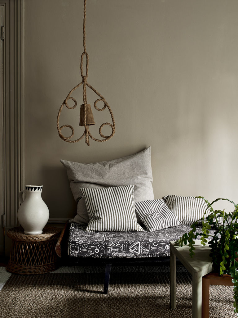 French Linen by Annie Sloan used on a lounge wall